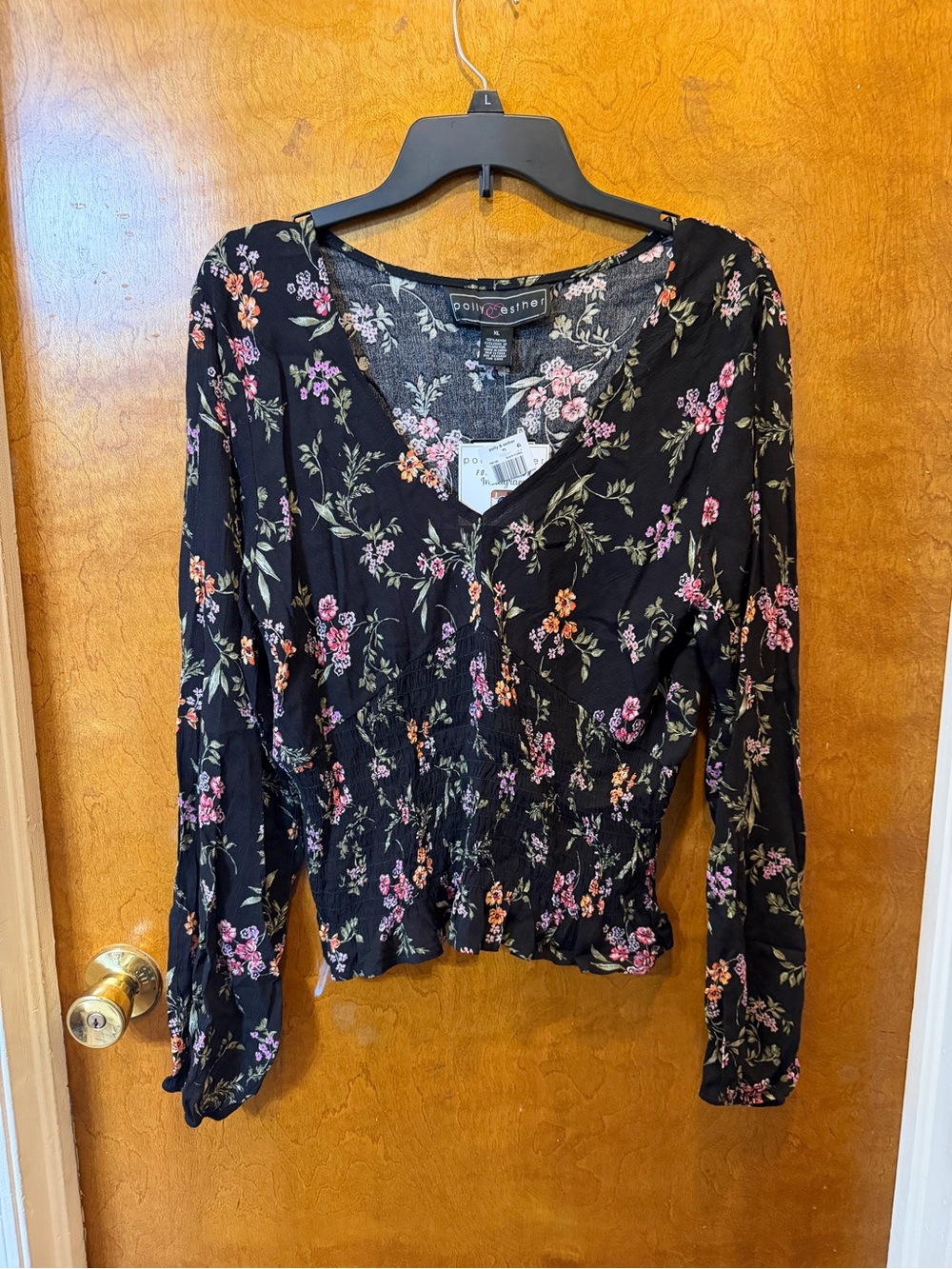 Polly& Esther Black Floral Smocked Long Sleeve V-Neck Blouse size XL new